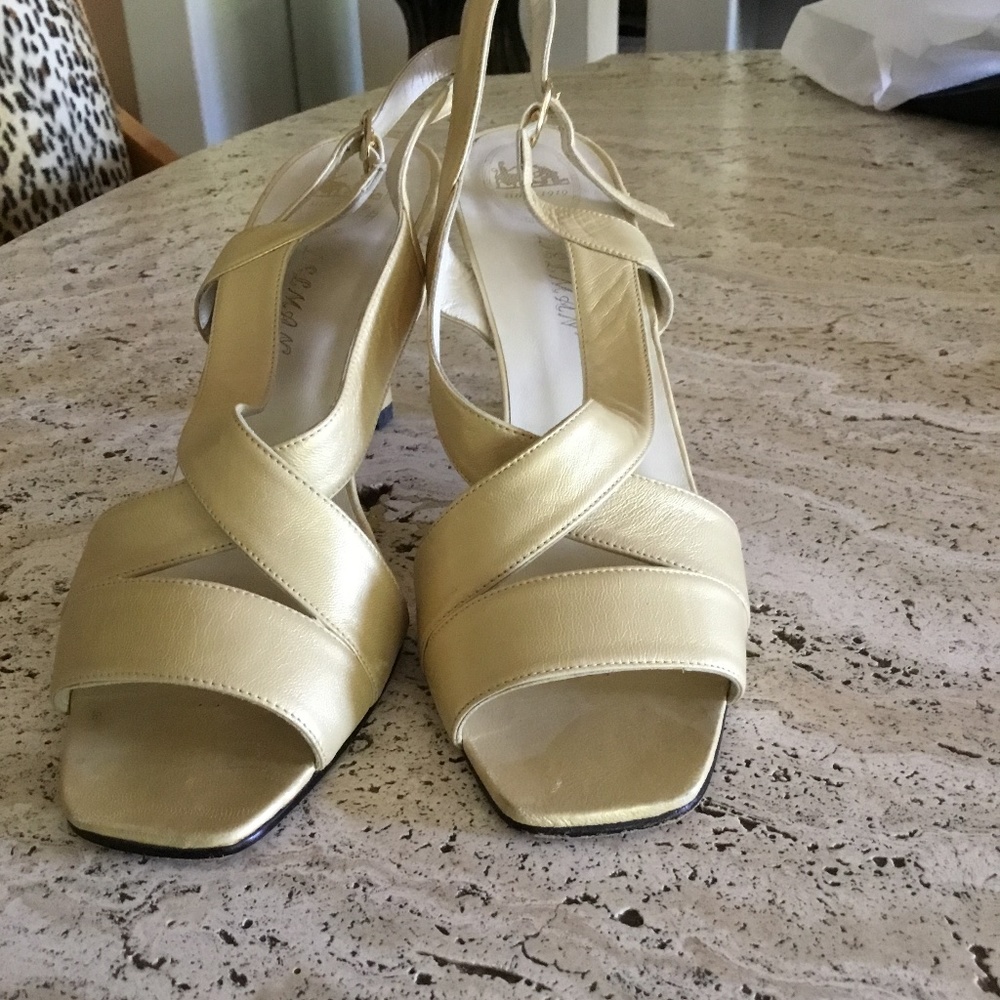 Delman, Shoes size 9.5